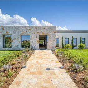 5 bedroom luxury seaside villa with indoor & outdoor pool, near Acharavi, sleeps 10